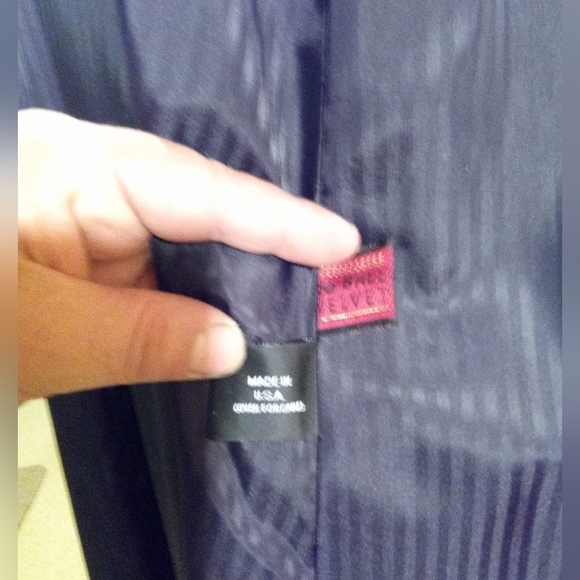 Jones NY Woman's full length coat - Picture 4 of 8